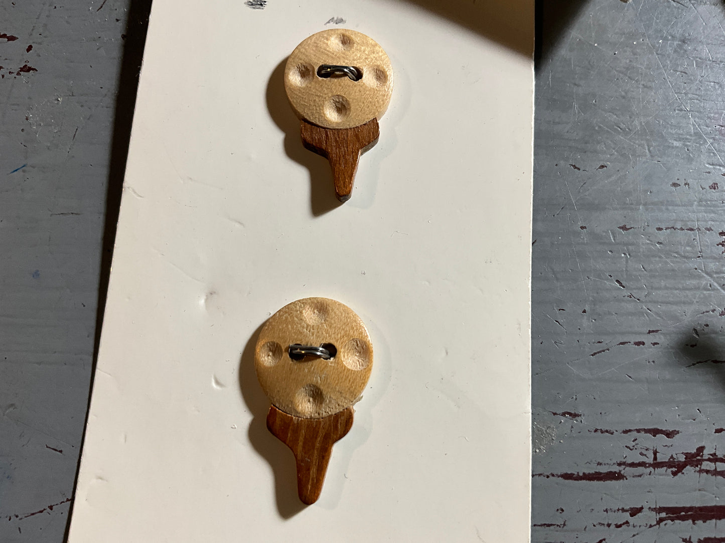 Sports theme bargain button bundle see pictures & description for included buttons