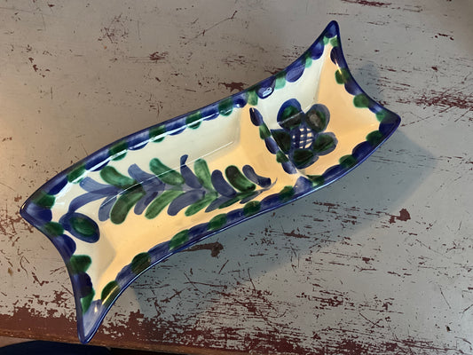 Fastástico divided serving/trinket dish Antonio Ortiz Ruiz Hand Painted in Spain blue & green floral glazed pottery