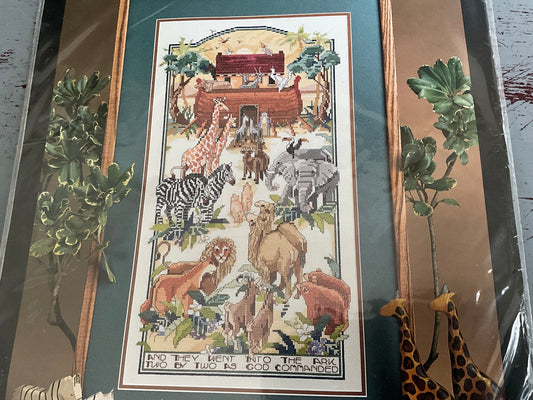 Bucilla Noah’s Ark 40632 vintage 1992 counted cross stitch kit