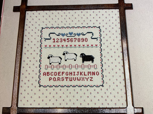 Traditions BKW045 by Craft Library counted cross stitch chart