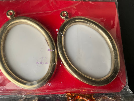 Westex 8 gold-tone miniature oval 1.5” frames set of 2 packages with 4 in each