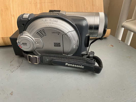 Panasonic VDR-70 DVD Video camera camera recorder