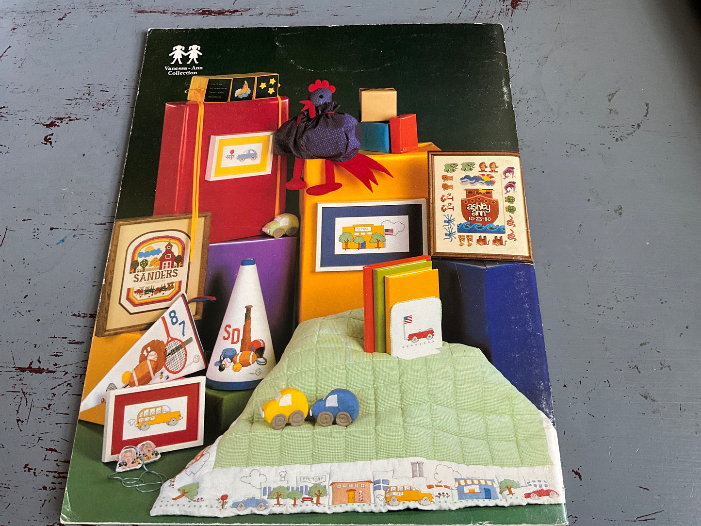 Vanessa Ann Collection The Mistletoe Express counted cross stitch chart