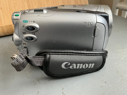 Canon HV20 A 2007 digital video camera recorder