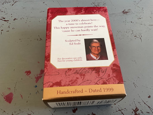 Hallmark Millennium Snowman 1999 Keepsake Ornament QX8059