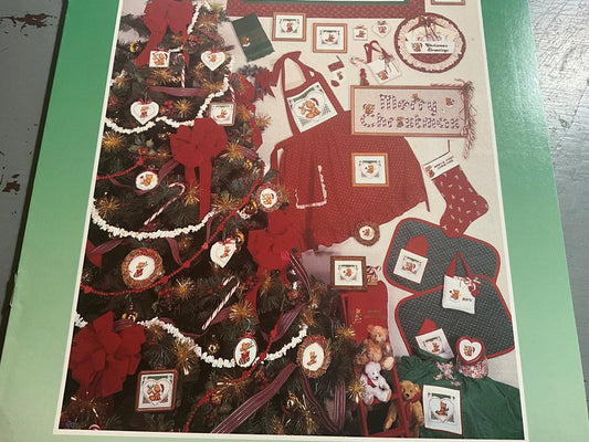 Dale Burnett Anchor Christmas Teddy Bears SB505 counted cross stitch chart