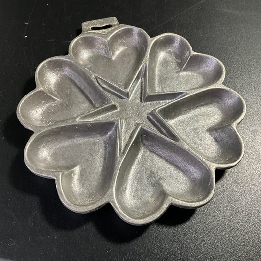Hearts & Stars cast aluminum mold / wall hanging kitchen collectible