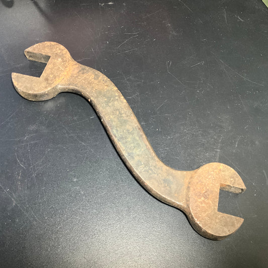 W & B Heavy Railroad Train Engine Industrial S Curved forged steel 1 1/2 x 1 inch 12 inch long over 1/2 inch thick vintage open ended double spanner wrench