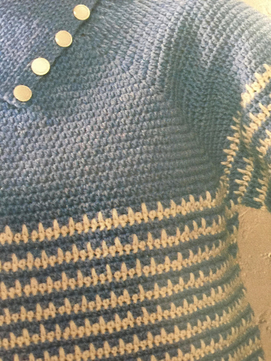 Leisure Arts "Delightfully Different" Crocheted Tops with fashion Collars designs by Sue Penrod Leaflet 472