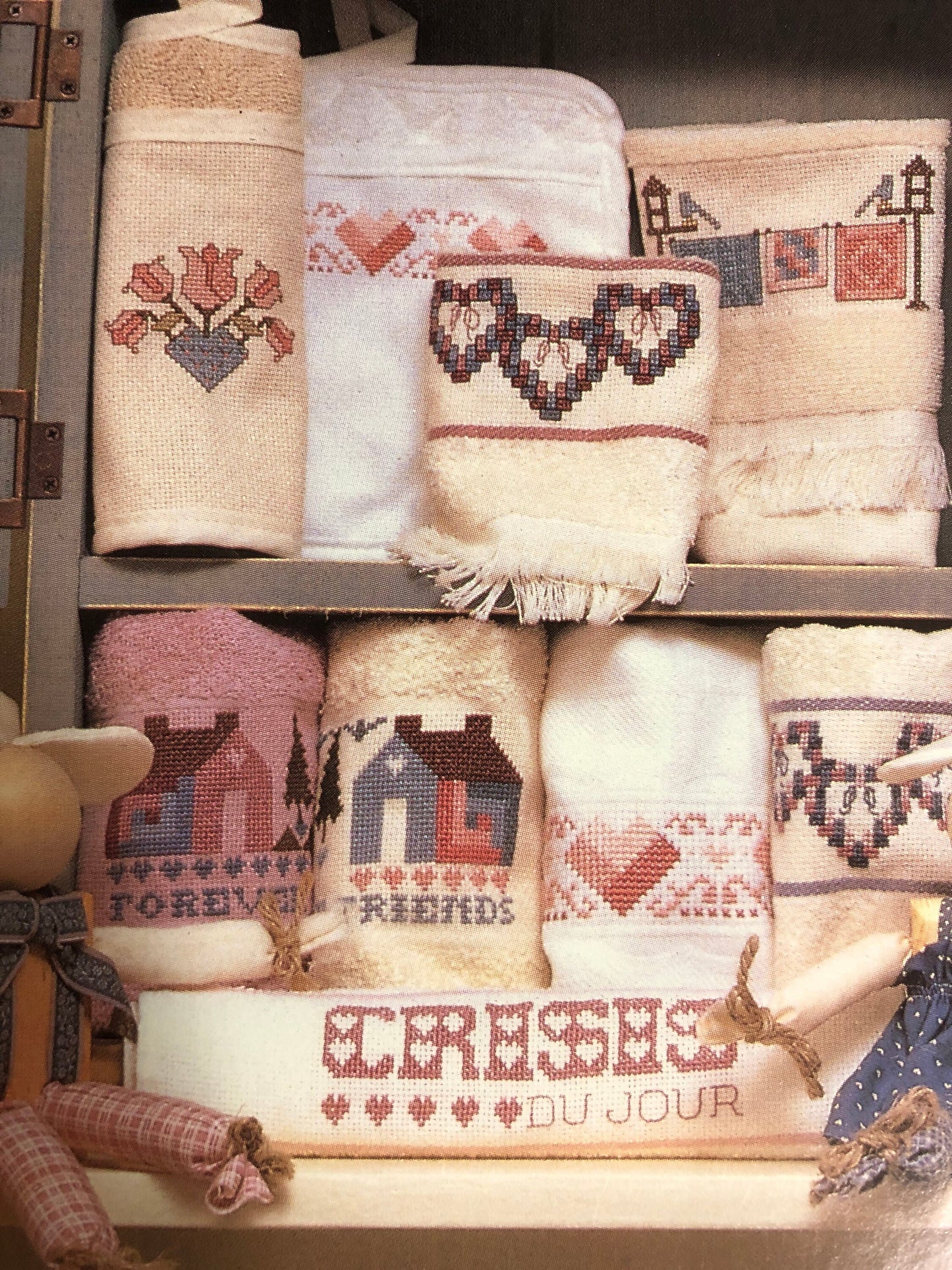 Cross N' Patch, Vintage, 1989, Cross 'N Patch, "The Linen Cupboard" slight crease in cover see pictures