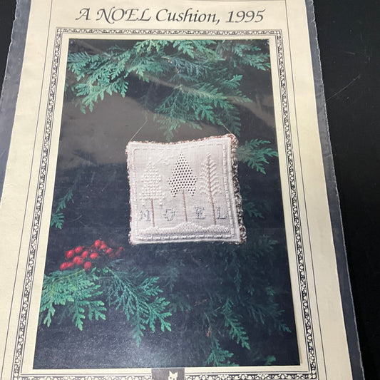 Patricia's Woods A Noel Cushion, 1995 The Holiday Collection Series Vol. 2 cross stitch chart