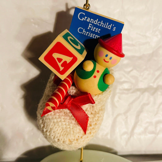 Hallmark, Grandchild's First Christmas, Vintage 1985, Keepsake Ornament, QX4955*