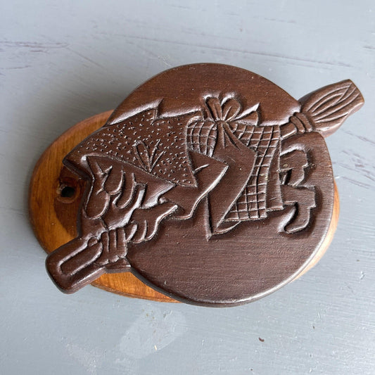 Witch On A Broom, Carved Wooden, Vintage, Halloween, Wallhanging with Clothespin Clip