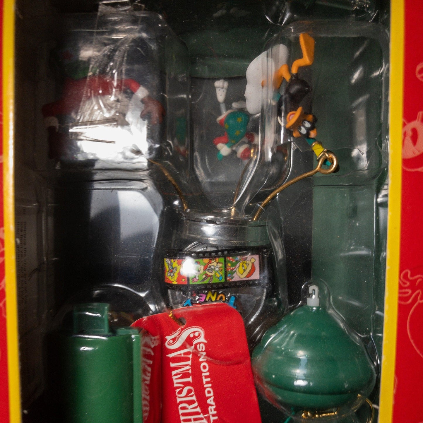 Matrix, Looney Tunes, Taz, Bugs, and Daffy, Filmcan,Vintage 1995,Solar Ornament, with Solar Motion