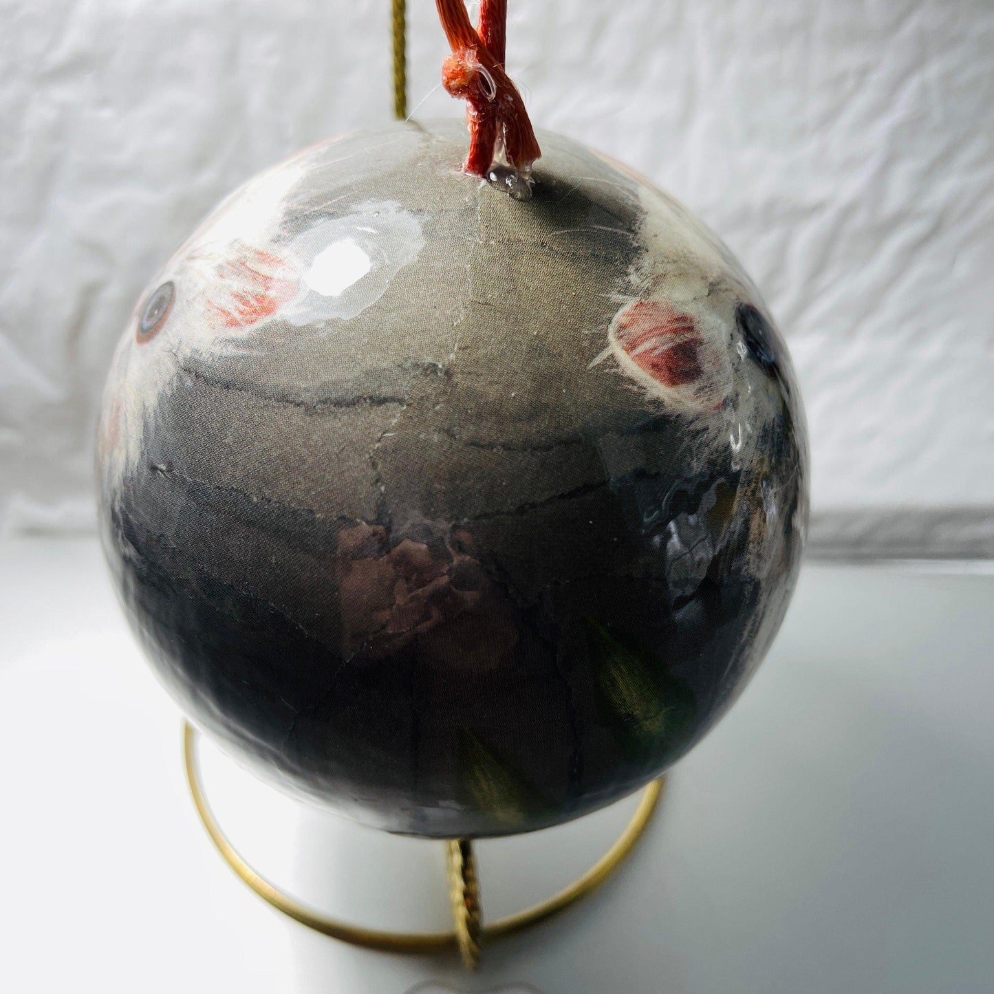 Martha Kelley, Kitten , Memory Ball, Round Glass Vintage 1976, Collectible Ornament