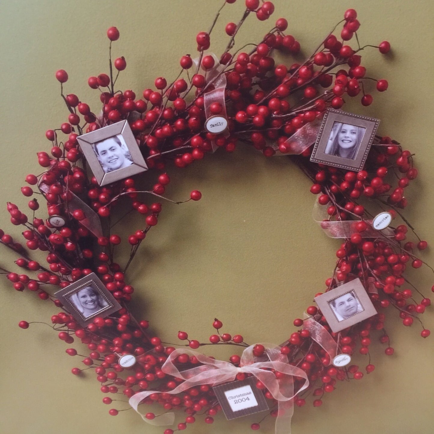 Step by Step Projects Photo Decor, 25 cool ways to display your photos by Donna Downey