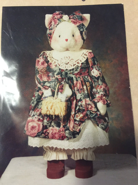 Vintage Maggie Ann and Friends Miss Lyndsey 34 " Kitty