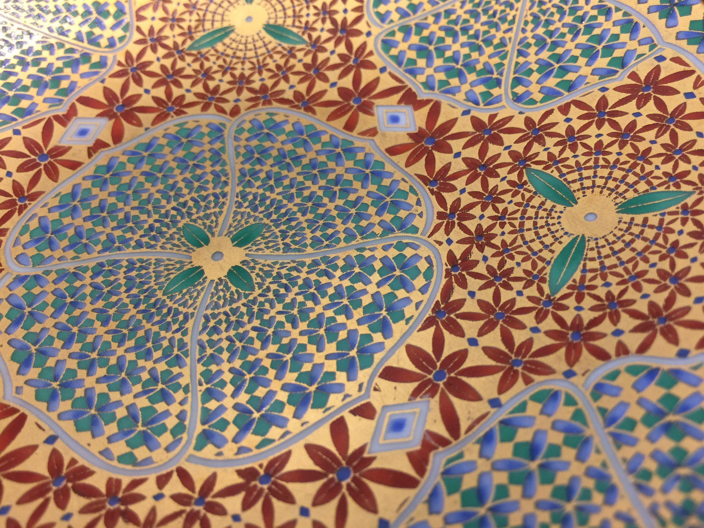 Japanese tea plate with sumptuous gold blue and red colors, Vintage Collectible