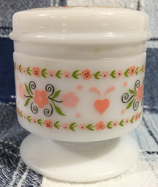 Avon, Rare hearts and flowers Vintage milk glass, Vanity Jar