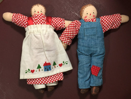 Really nice, hand made, Ma & Pa, Vintage Collectible, country dolls  Ma with nice country apron and Pa in overalls