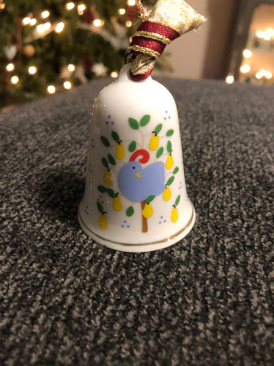 Partridge in a Pear Tree Vintage 1988 Mini Porcelain Bell Ornament LVC1988 China