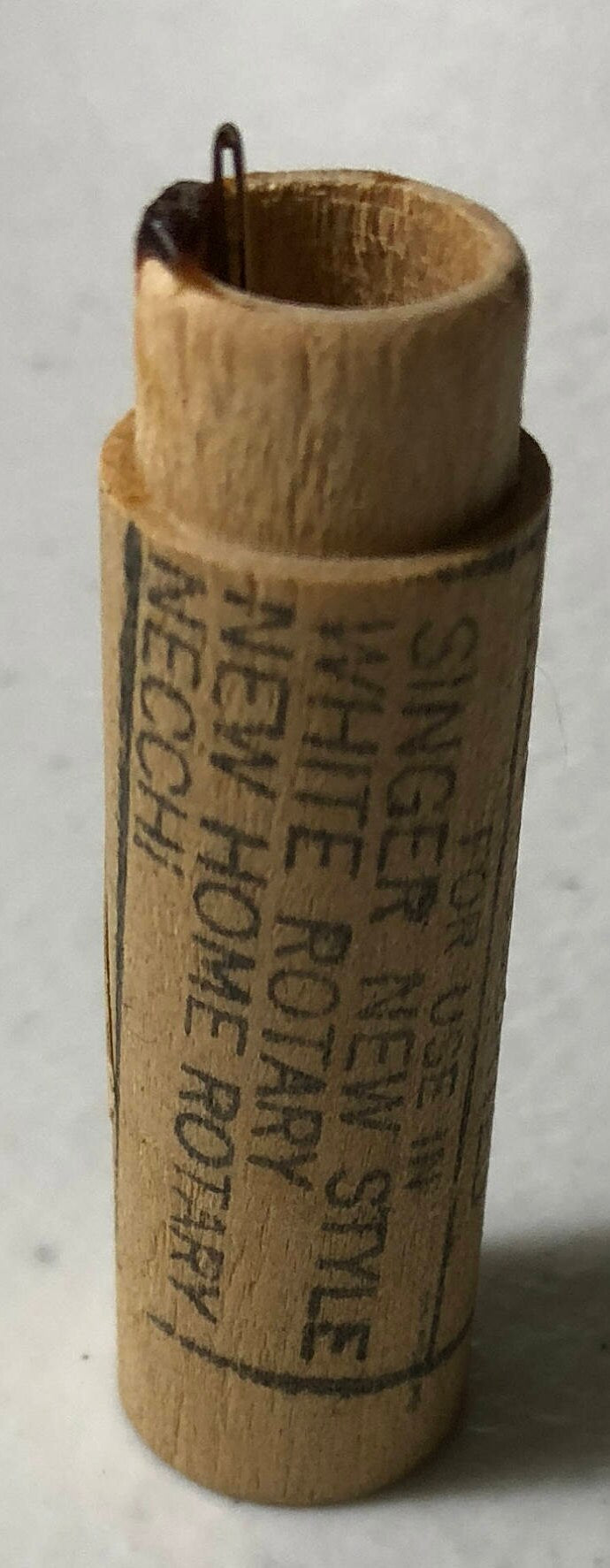Vintage Wooden Machine Needle Tube with 7 needles for use in Singer new Style White Rotary