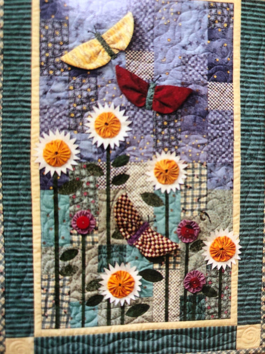 Debbie Mumm's, Cottage in Bloom, Vintage, Quilt Design Booklet