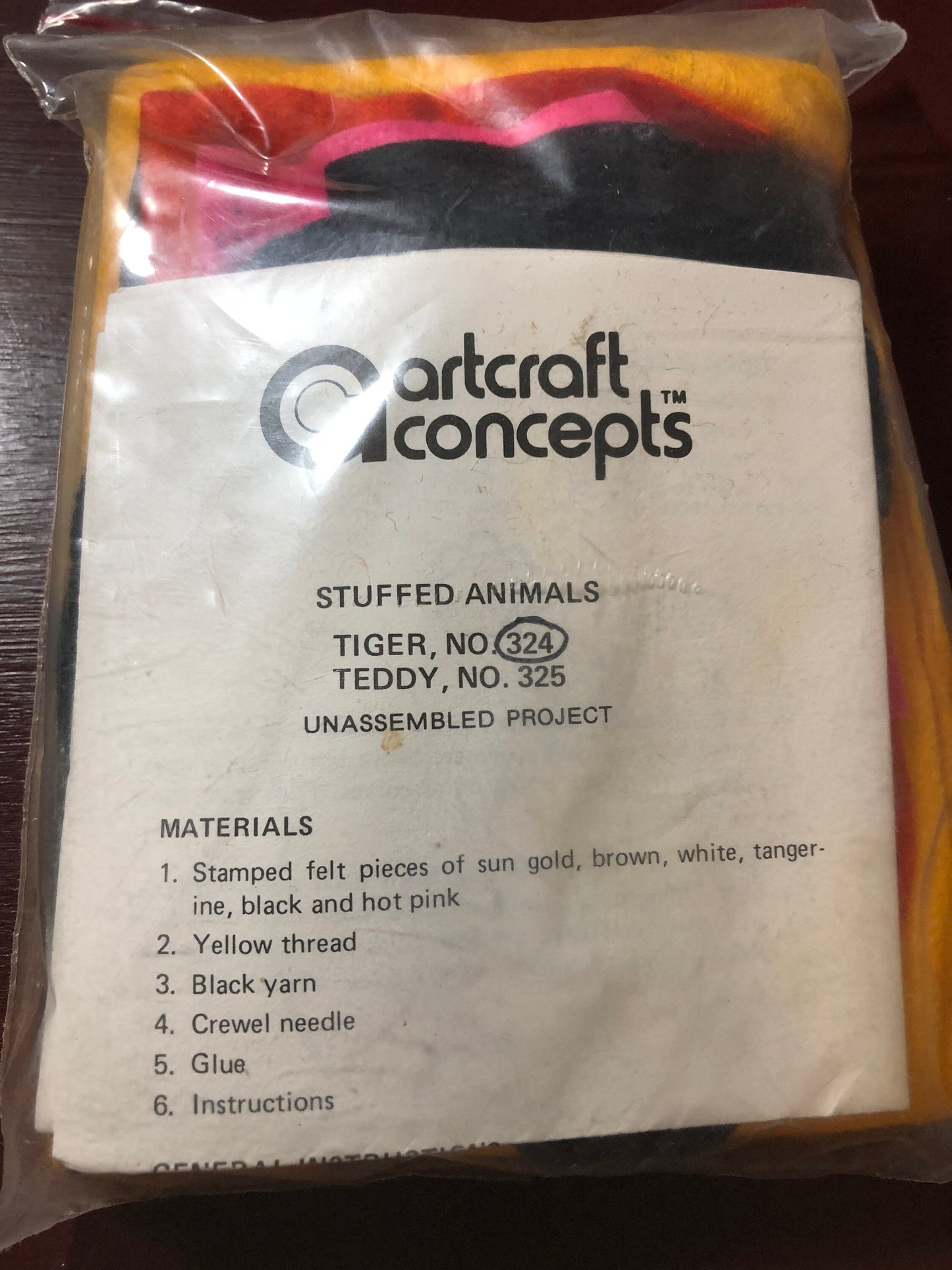 Artcraft Concepts, Tiger Felt Kit
