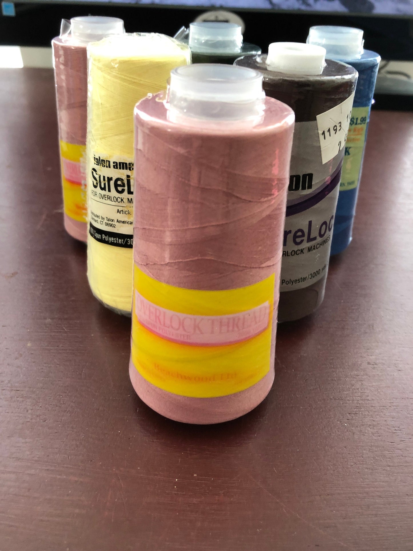 Overlock Thread, Set of 6