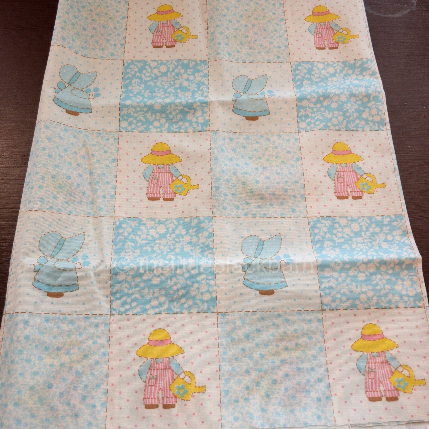 Bonnet Boy and Girl Print, Vintage Fabric, 42 by 13 Inches