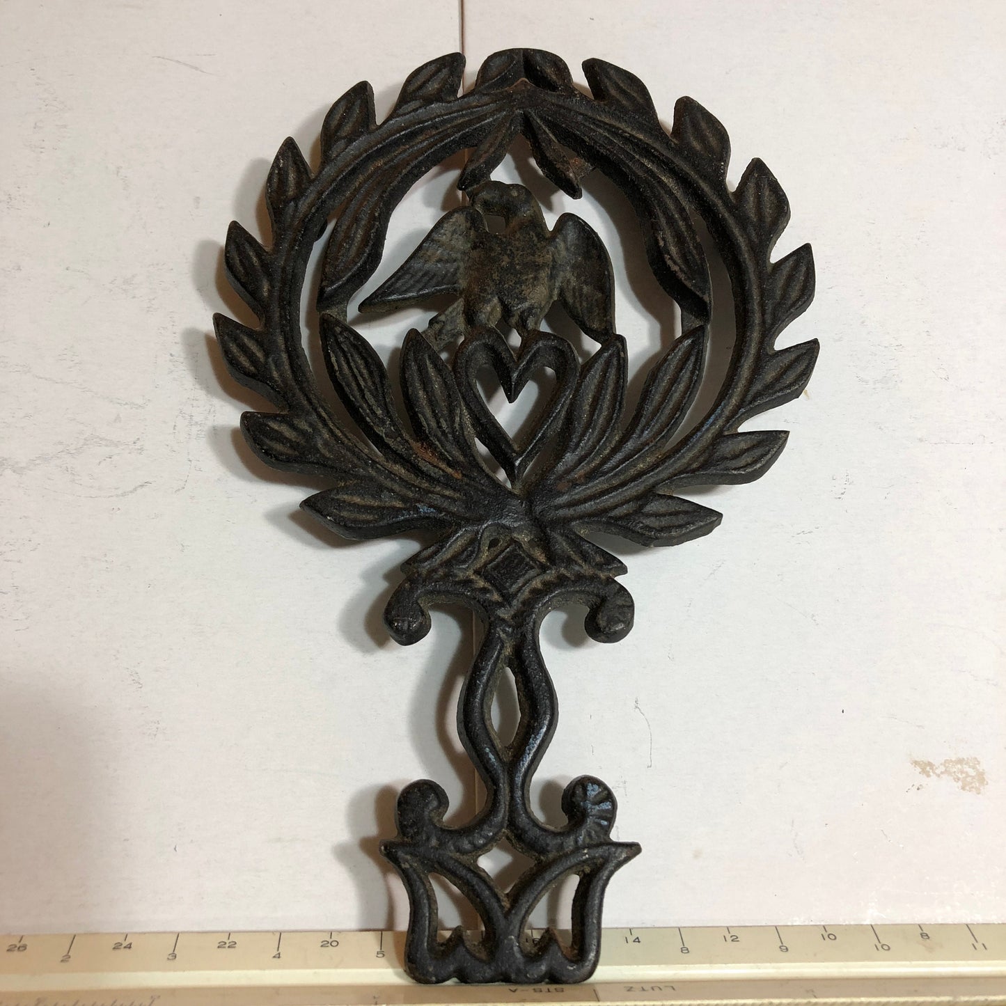 Cast Iron Trivet, Eagle, Heart, Palm Leaves, Vintage Collectible