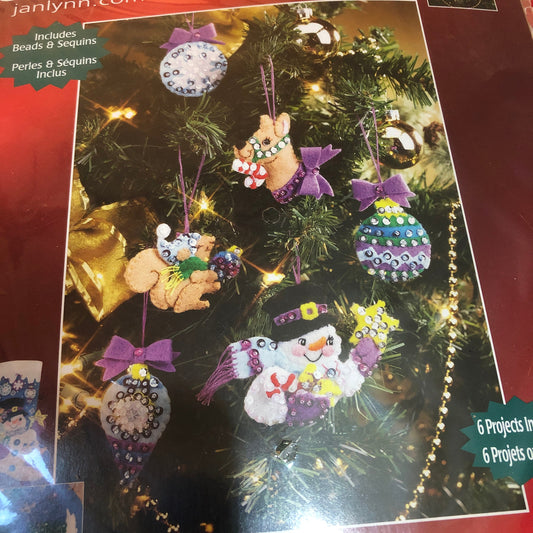 Janlynn, Set of 2, Frosty's Ornament Collection, Ornament and Stocking Felt Applique Kits*