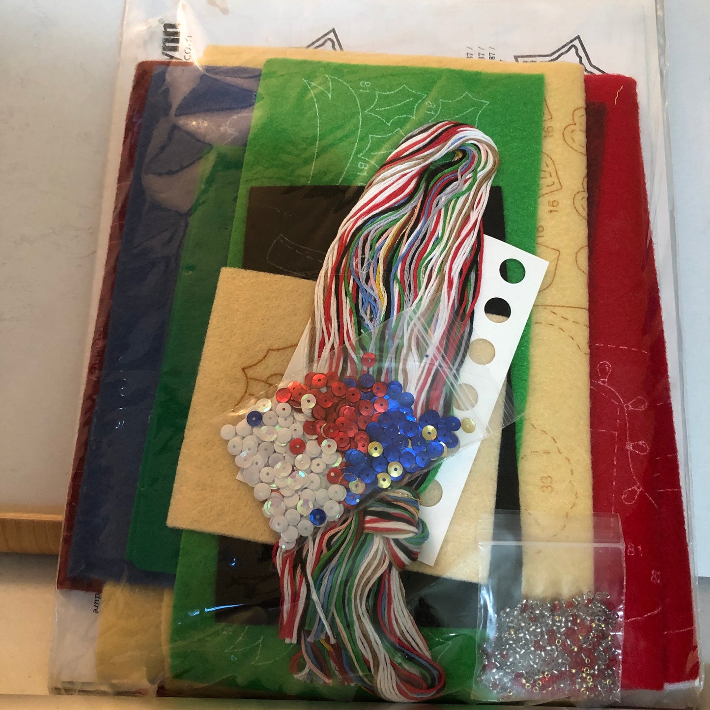 Janlynn, Decorating the Clause, 18 inch Stocking Felt Applique Kit