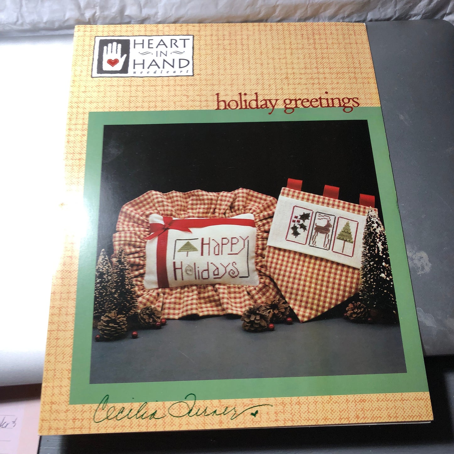 Heart In Hand holiday greetings Cecilia Turner Vintage 2002 Counted Cross Stitch Chart