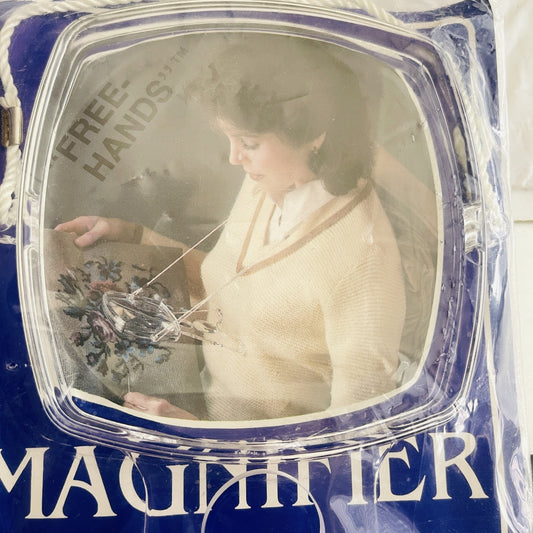 Ramco Arts, Magnifier, 2.5 times magnification, made in USA