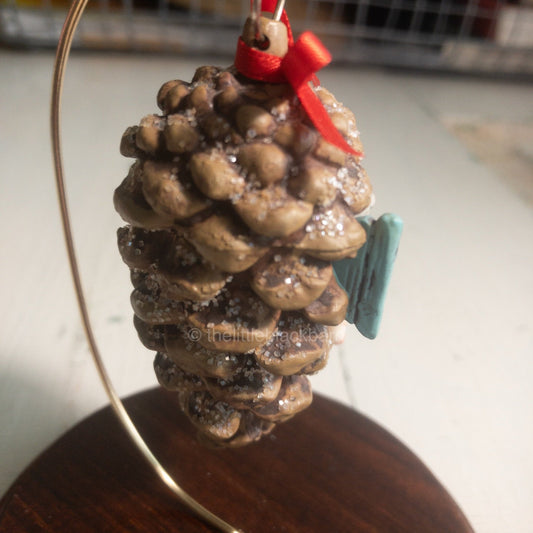 Hallmark, Pine Cone Home, Vintage 1982, Keepsake Ornament, QX4613