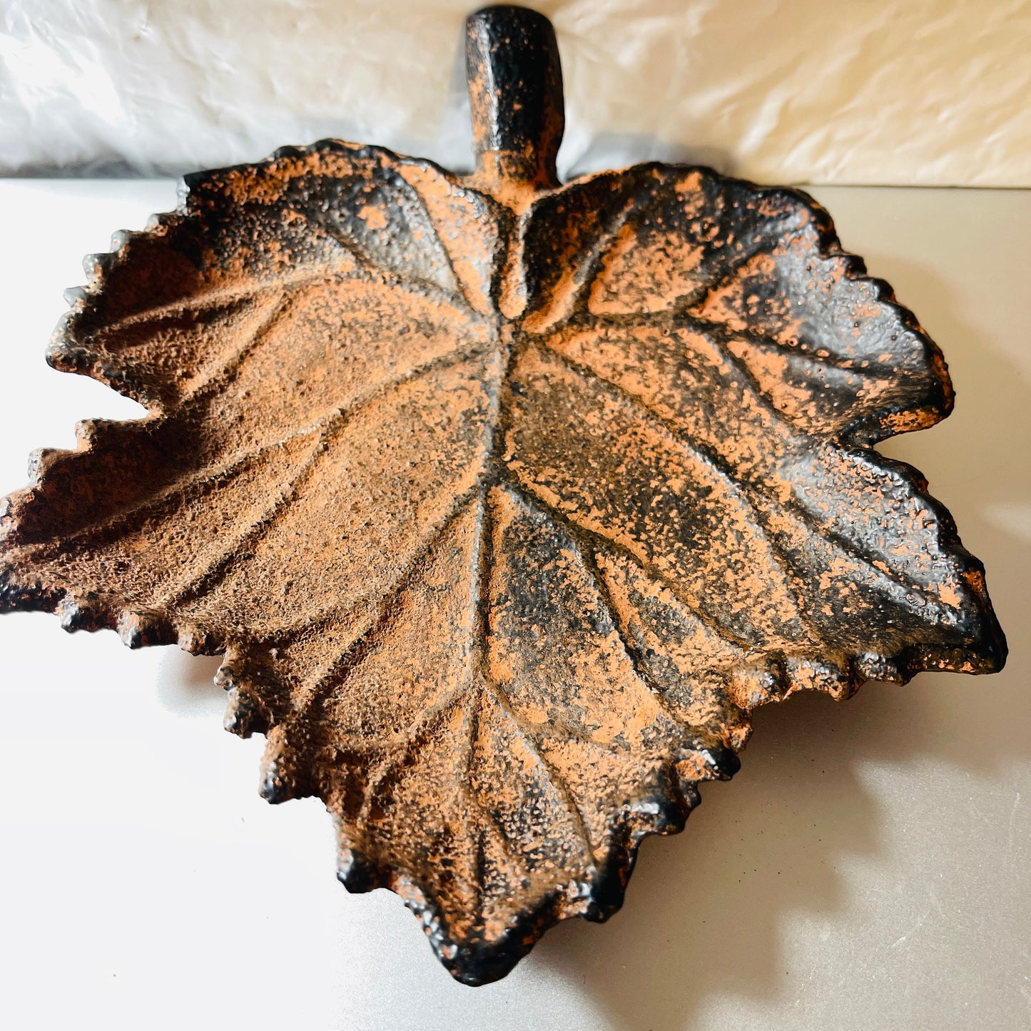 Cast Iron Leaf Dish, Vintage Collectible Trinket Dish