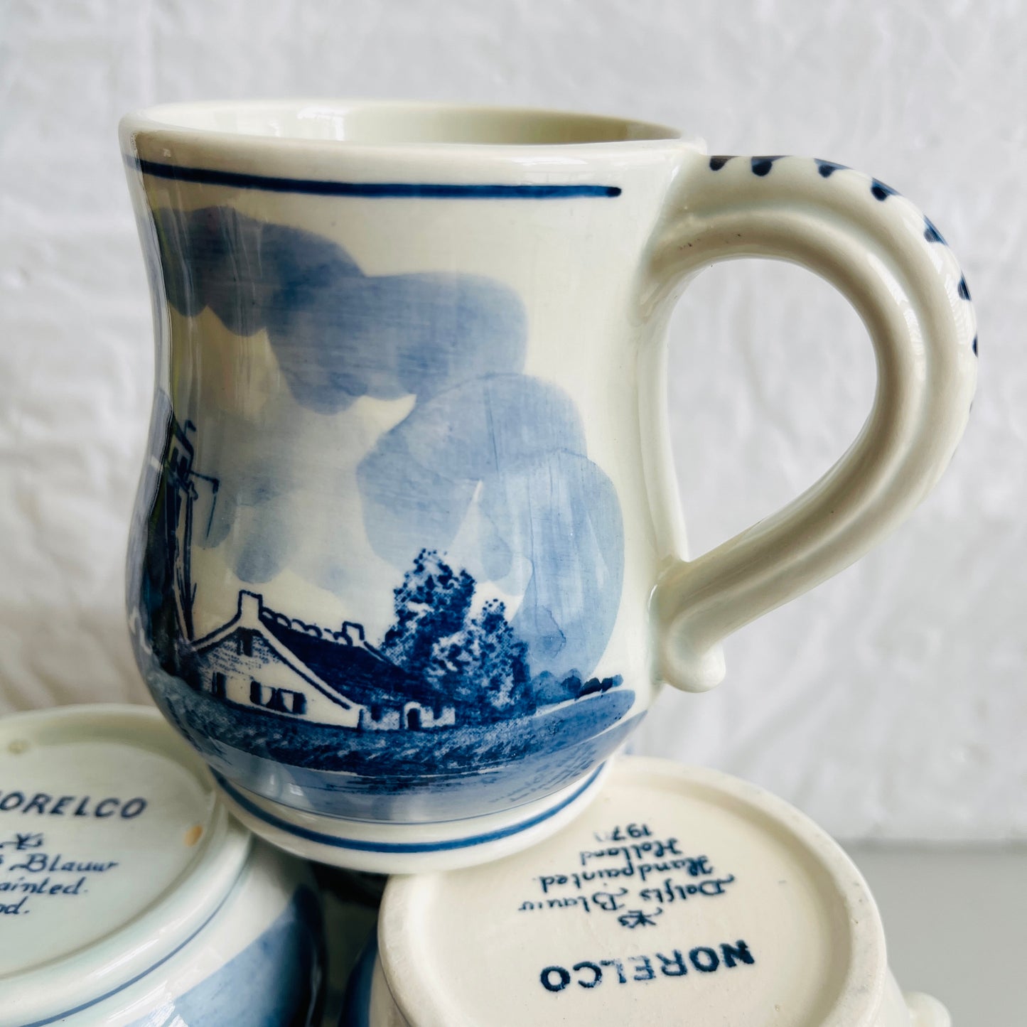 Norelco, Set of 4, Delfts Blauw, Hand painted in Holland, Vintage 1970, small cocoa/tea mugs