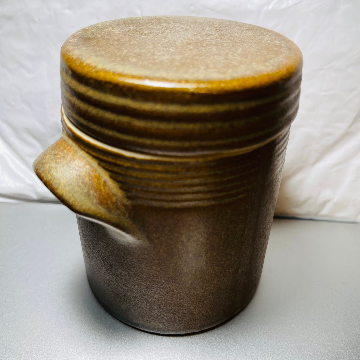 Small Stoneware pottery jar with handles and lid, Vintage Decorative Collectible* *3.75 inches tall by 3 wide