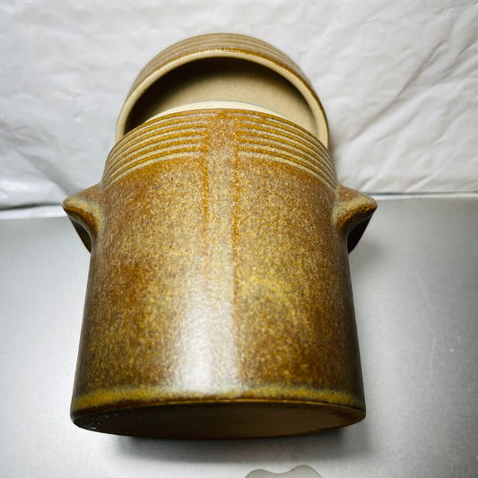 Small Stoneware pottery jar with handles and lid, Vintage Decorative Collectible* *3.75 inches tall by 3 wide