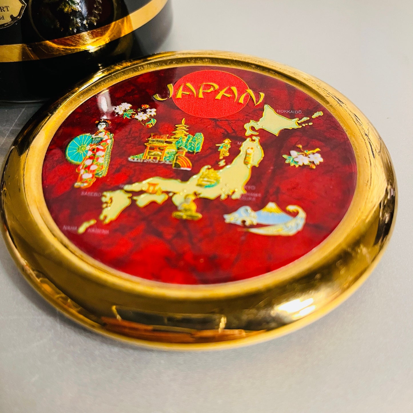 Chokin Art, 24 KT Gold Trimmed, Japan Souvenir Map and Highlight Lid Vintage Round Porcelain Keepsake Box