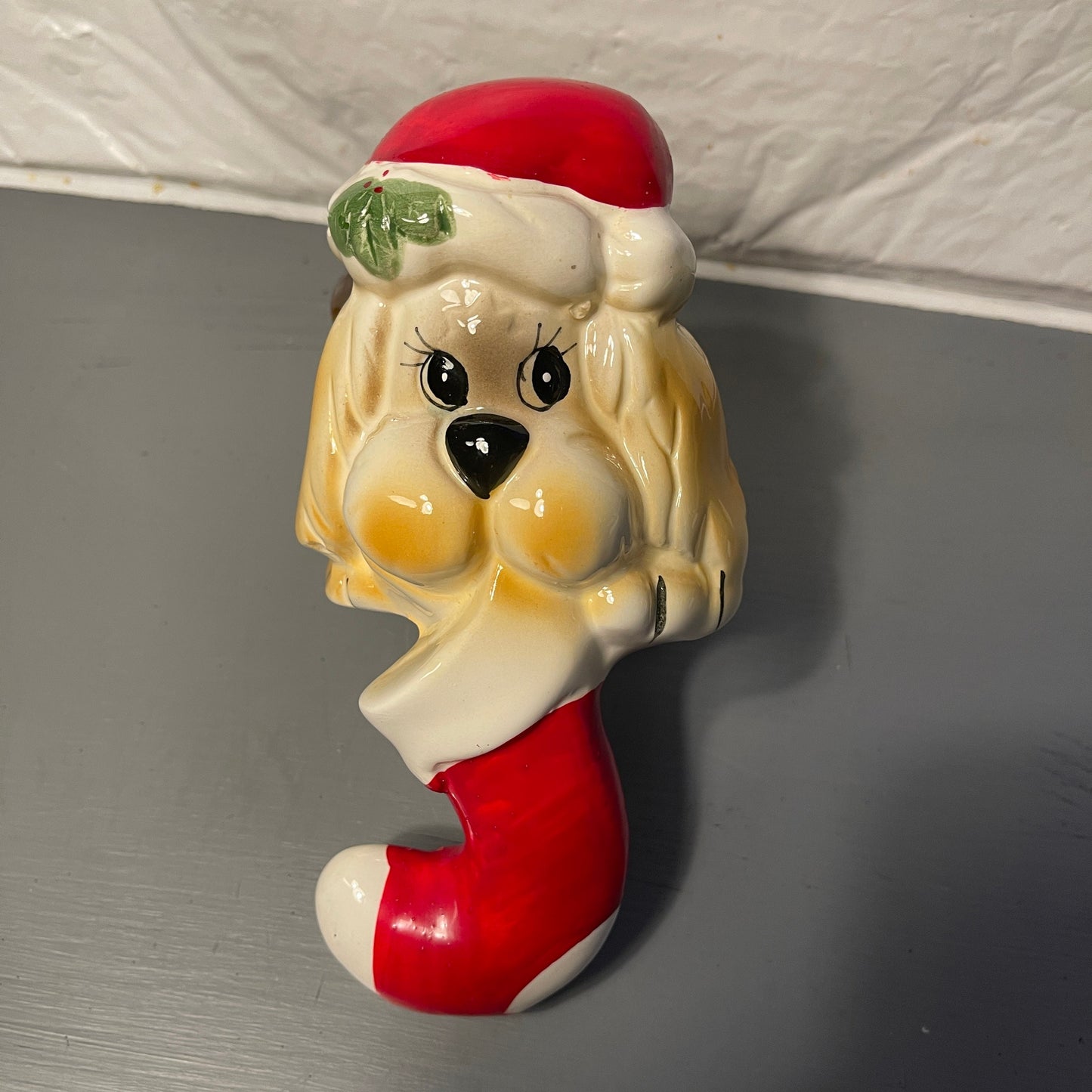 HOL Very Cute Puppy in a Santa Cap Holding His Christmas Stocking Vintage 1985 Collectible Ceramic Mantel Stocking Hook
