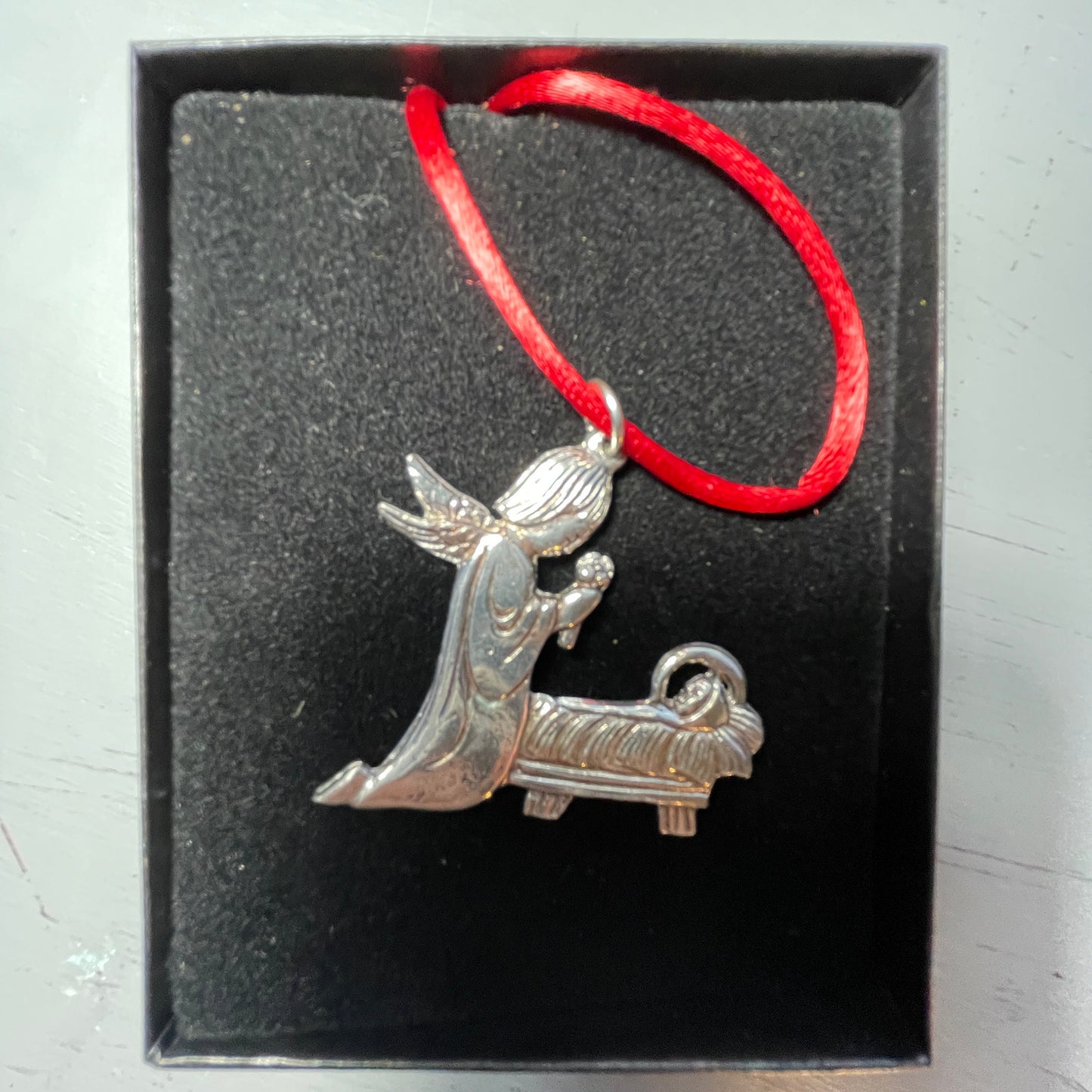 House Of Morgan Pewter Angel Praying Over Baby Jesus Hand Cast In North Carolina Ornament