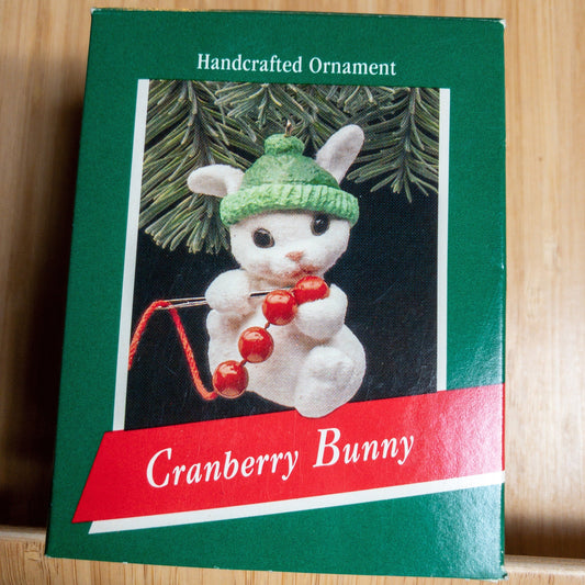 Hallmark, Cranberry Bunny, Vintage 1989, Keepsake Ornament, QX4262