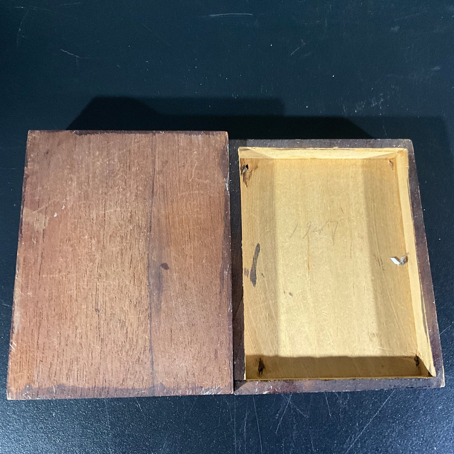 Charming Copper Relief Floral Lidded Wooden Trinket Box vintage keepsake collectible