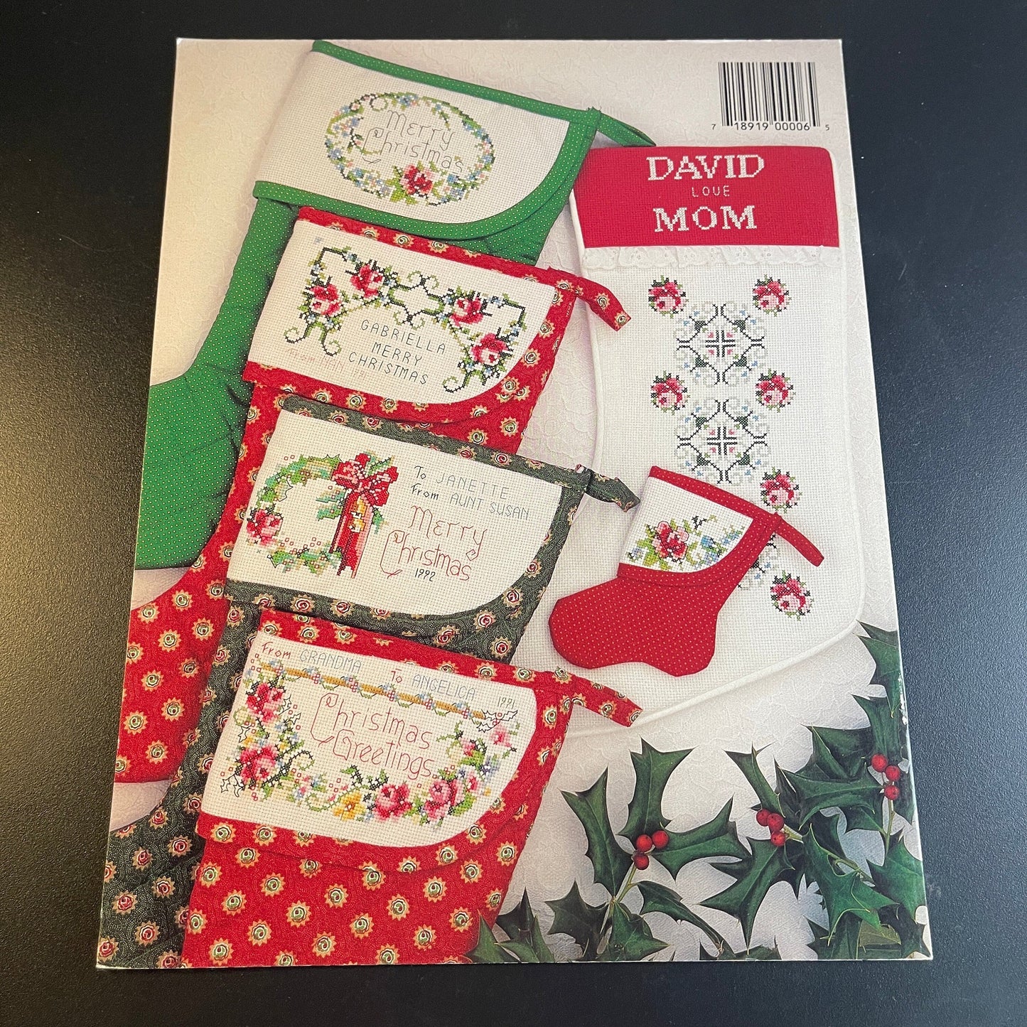 Ashley Court Victorian Christmas Stockings BK 006 vintage 1991 counted cross stitch chart