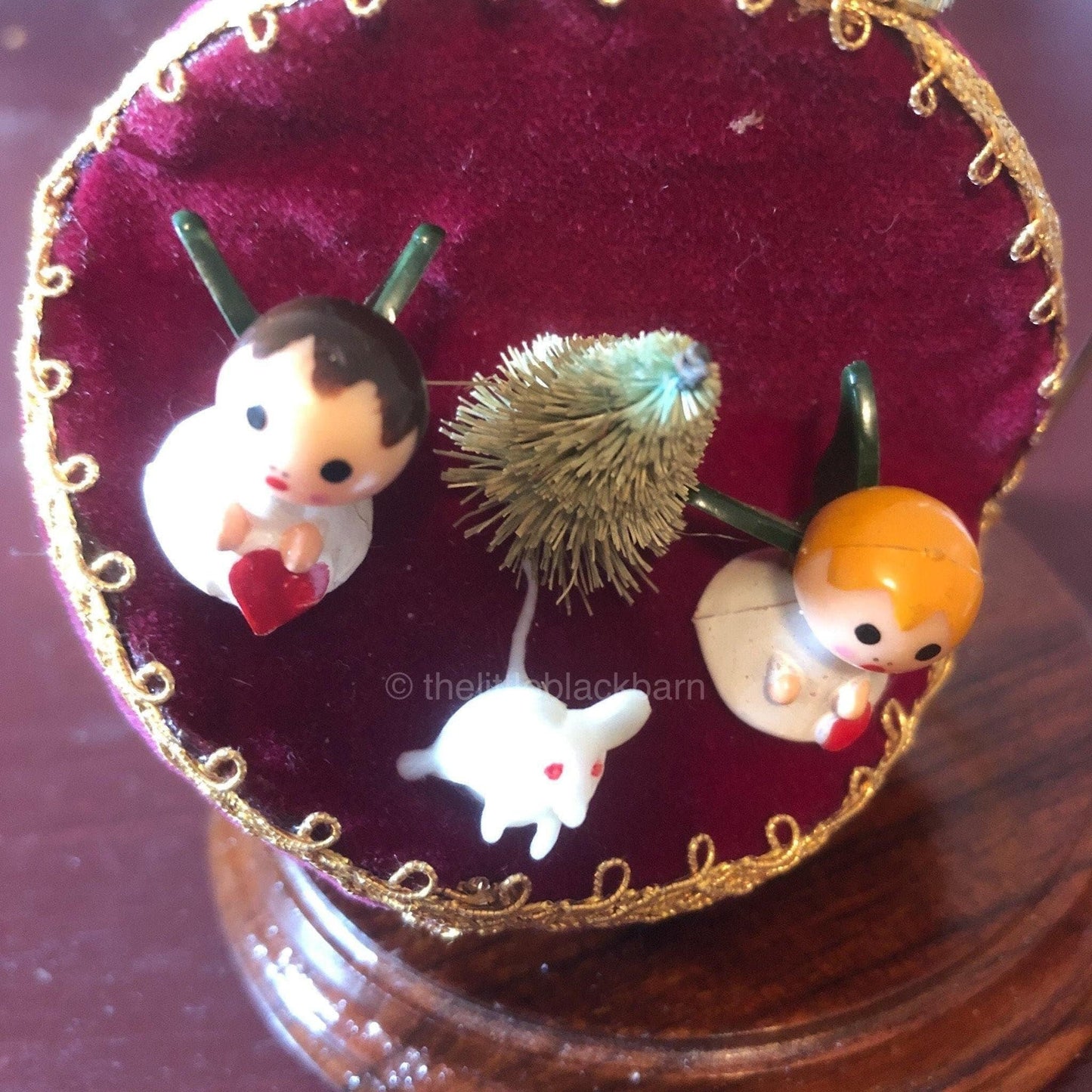 Velveteen Ball Ornament, with 2 Angels a Mouse and a Christmas Tree, Christmas*