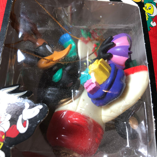 Looney Tunes, Daffy Flying Airplane, Vintage 1997 Ornament
