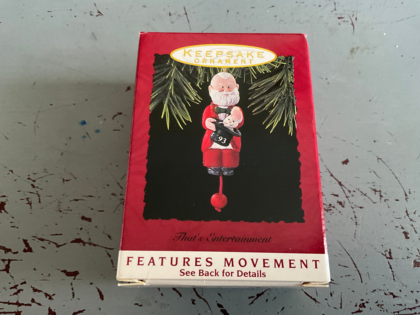 Hallmark That’s Entertainment features movement Keepsake Ornament 1993 QX534-5