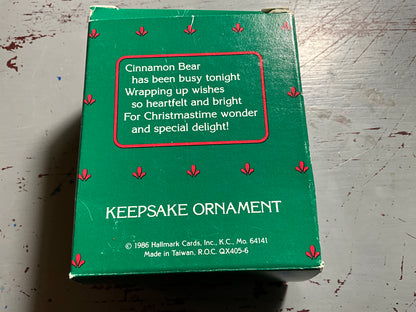 Hallmark Cinnamon Bear #4 1986 Keepsake Ornament QX405-6